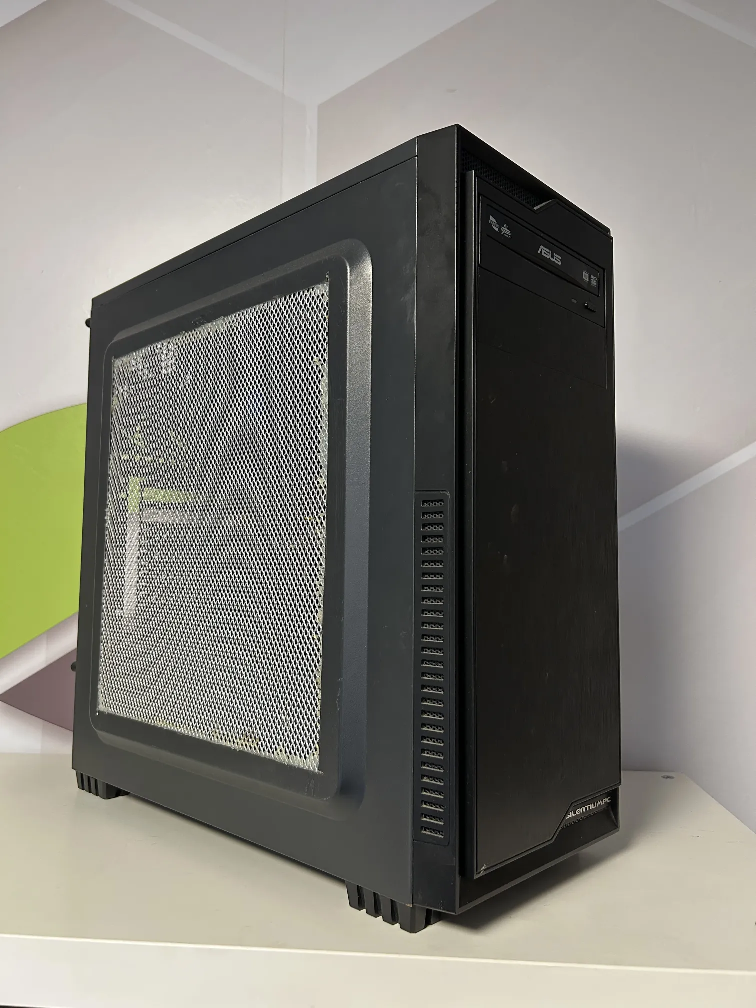 Komputer gamingowy i5-9400F / 16 GB / 512 GB SSD / RX 570